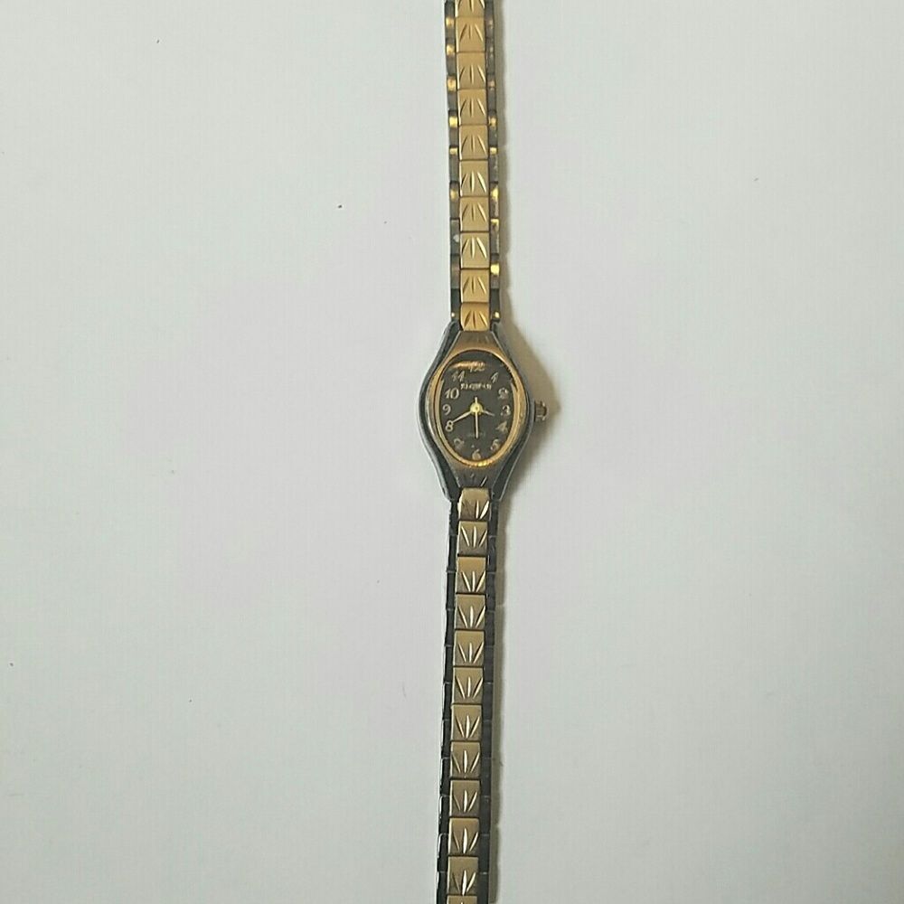 VTG, ELGIN QUARTZ WOMEN'S BRACELET WATCH